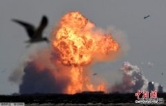 SpaceX星际飞船原型火箭顺利着陆 着陆数分钟后爆