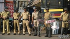 印度警察被指以调查为名强迫女孩裸体跳舞:“